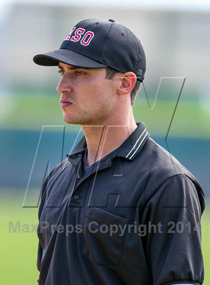 Thumbnail 2 in Lamar vs Bell [L. D.] (HEB Mid-Cities Classic) photogallery.