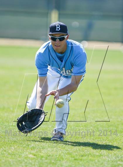 Thumbnail 2 in Lamar vs Bell [L. D.] (HEB Mid-Cities Classic) photogallery.