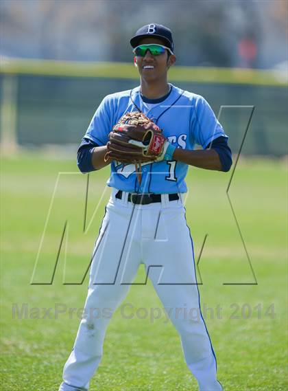 Thumbnail 3 in Lamar vs Bell [L. D.] (HEB Mid-Cities Classic) photogallery.