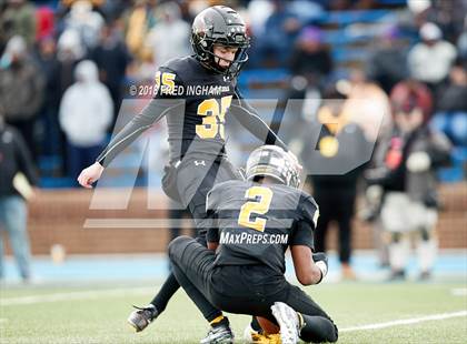 Thumbnail 3 in Stone Bridge vs. Highland Springs (VHSL Class 5 Championship) photogallery.