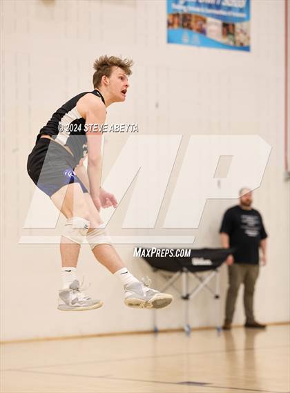Thumbnail 1 in Grandview vs. Littleton Public Schools (CHSAA 5A Round 1) photogallery.