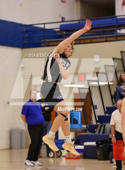 Thumbnail 3 in Grandview vs. Littleton Public Schools (CHSAA 5A Round 1) photogallery.