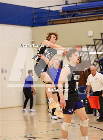 Thumbnail 2 in Grandview vs. Littleton Public Schools (CHSAA 5A Round 1) photogallery.