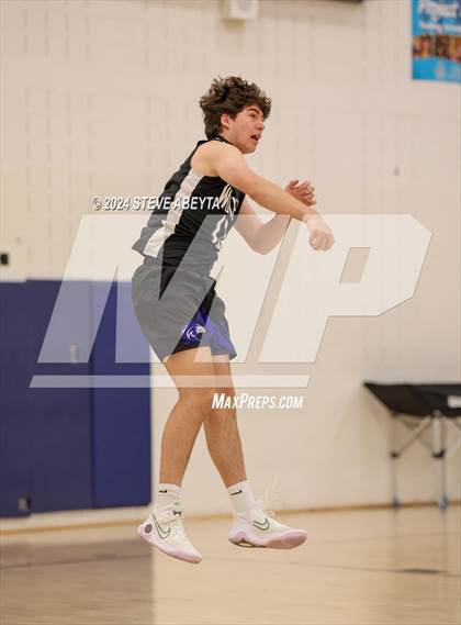 Thumbnail 2 in Grandview vs. Littleton Public Schools (CHSAA 5A Round 1) photogallery.
