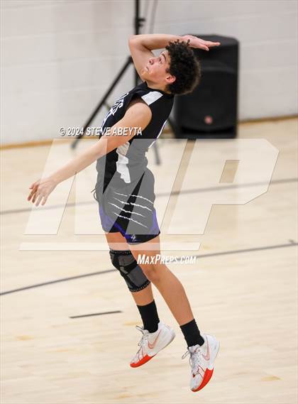 Thumbnail 1 in Grandview vs. Littleton Public Schools (CHSAA 5A Round 1) photogallery.