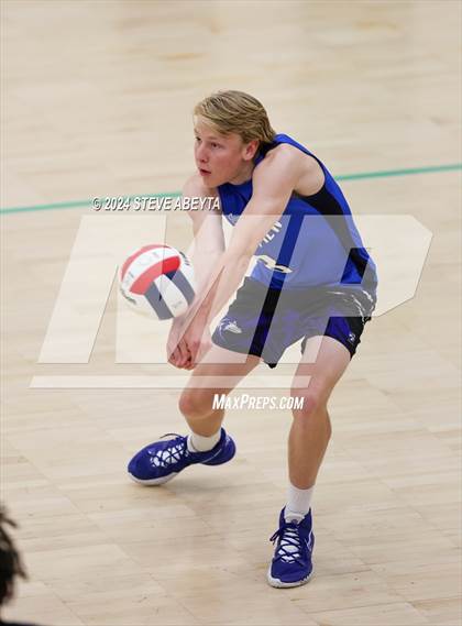 Thumbnail 2 in Grandview vs. Littleton Public Schools (CHSAA 5A Round 1) photogallery.
