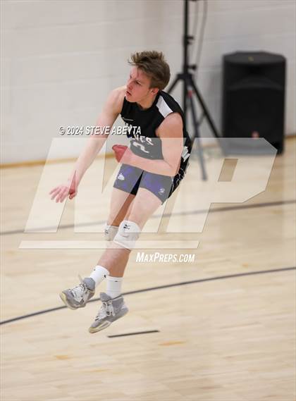 Thumbnail 3 in Grandview vs. Littleton Public Schools (CHSAA 5A Round 1) photogallery.