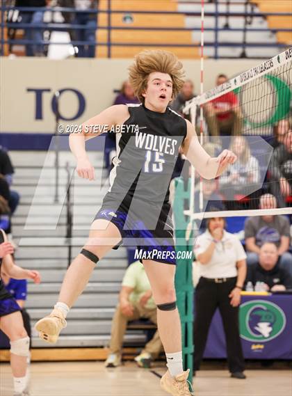 Thumbnail 2 in Grandview vs. Littleton Public Schools (CHSAA 5A Round 1) photogallery.
