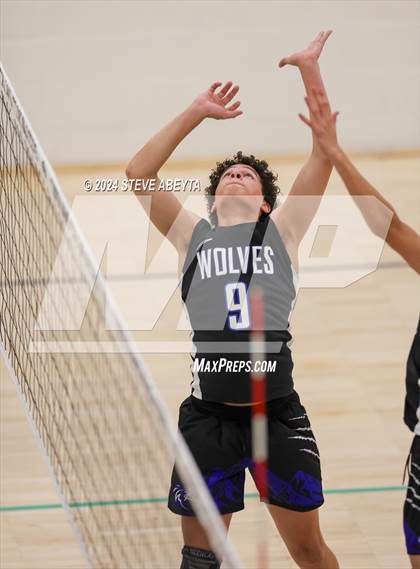 Thumbnail 3 in Grandview vs. Littleton Public Schools (CHSAA 5A Round 1) photogallery.