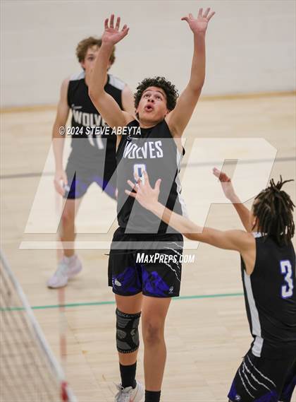 Thumbnail 2 in Grandview vs. Littleton Public Schools (CHSAA 5A Round 1) photogallery.