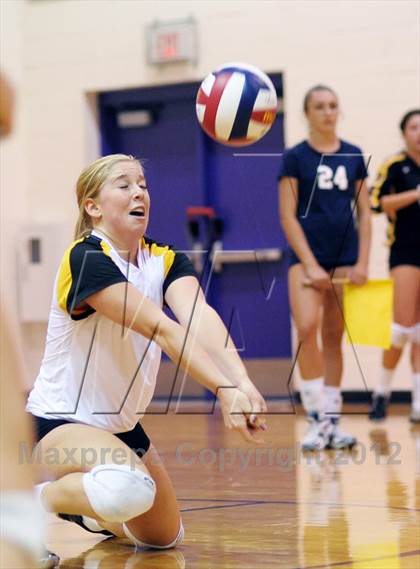 Thumbnail 3 in Galena vs El Dorado (Durango Fall Classic) photogallery.