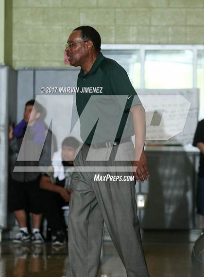 Thumbnail 3 in Gardena vs. Carson (CIF LACS D2 Final) photogallery.