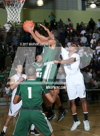 Thumbnail 2 in Gardena vs. Carson (CIF LACS D2 Final) photogallery.