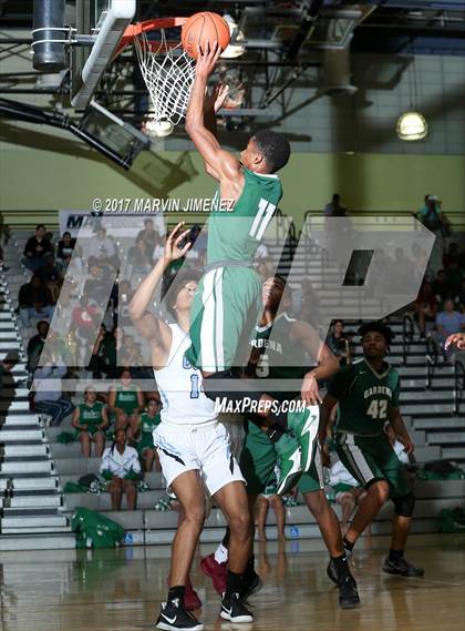 Thumbnail 3 in Gardena vs. Carson (CIF LACS D2 Final) photogallery.