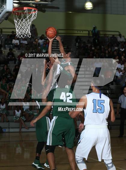 Thumbnail 2 in Gardena vs. Carson (CIF LACS D2 Final) photogallery.