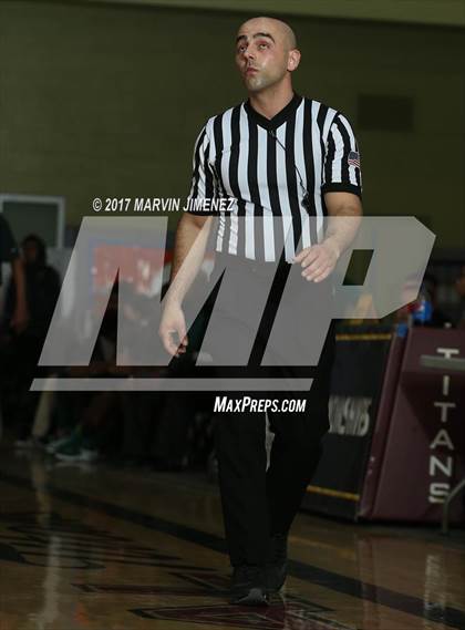 Thumbnail 2 in Gardena vs. Carson (CIF LACS D2 Final) photogallery.