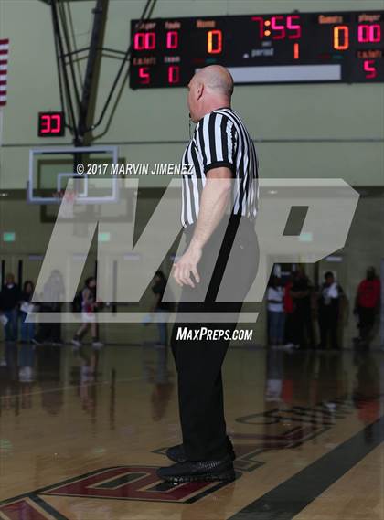 Thumbnail 2 in Gardena vs. Carson (CIF LACS D2 Final) photogallery.