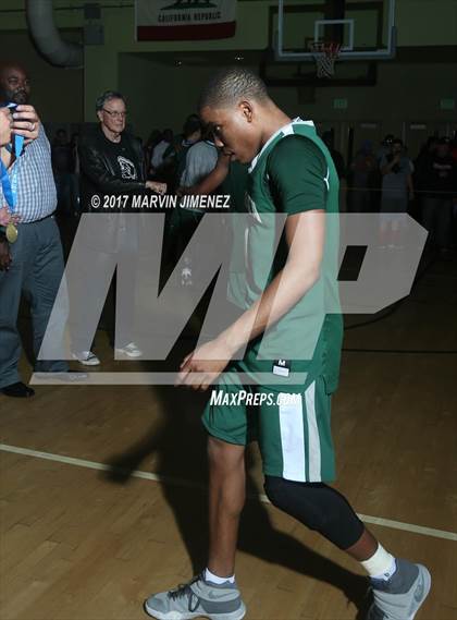 Thumbnail 1 in Gardena vs. Carson (CIF LACS D2 Final) photogallery.