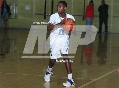 Thumbnail 1 in Gardena vs. Carson (CIF LACS D2 Final) photogallery.