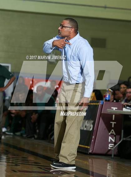 Thumbnail 2 in Gardena vs. Carson (CIF LACS D2 Final) photogallery.