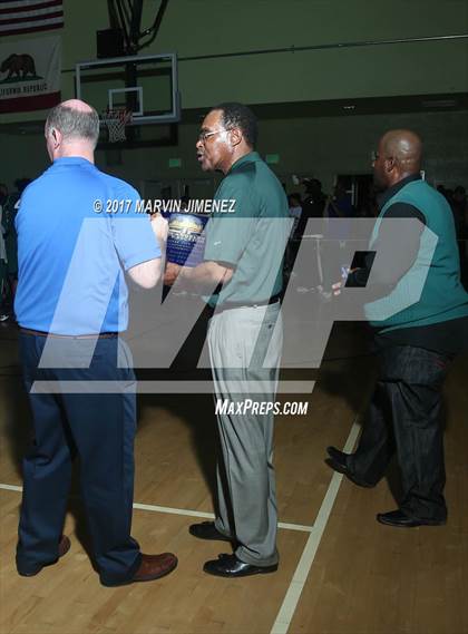 Thumbnail 1 in Gardena vs. Carson (CIF LACS D2 Final) photogallery.