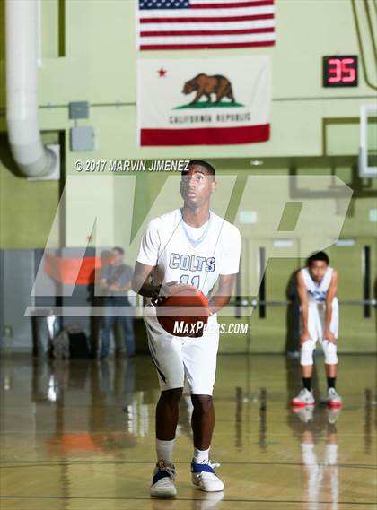 Thumbnail 2 in Gardena vs. Carson (CIF LACS D2 Final) photogallery.