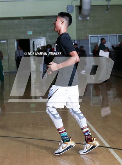 Thumbnail 3 in Gardena vs. Carson (CIF LACS D2 Final) photogallery.
