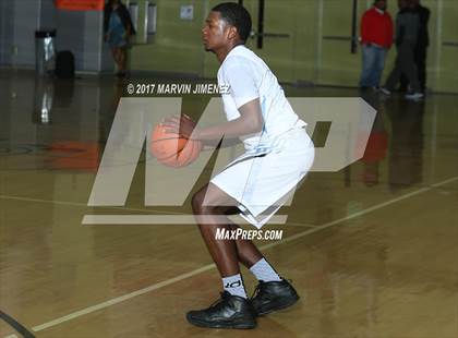 Thumbnail 1 in Gardena vs. Carson (CIF LACS D2 Final) photogallery.