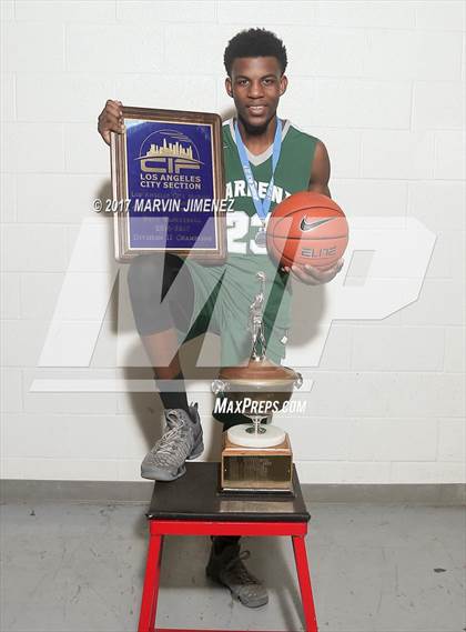 Thumbnail 2 in Gardena vs. Carson (CIF LACS D2 Final) photogallery.