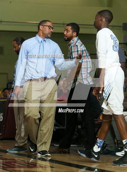 Thumbnail 2 in Gardena vs. Carson (CIF LACS D2 Final) photogallery.