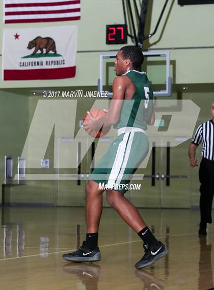 Thumbnail 1 in Gardena vs. Carson (CIF LACS D2 Final) photogallery.