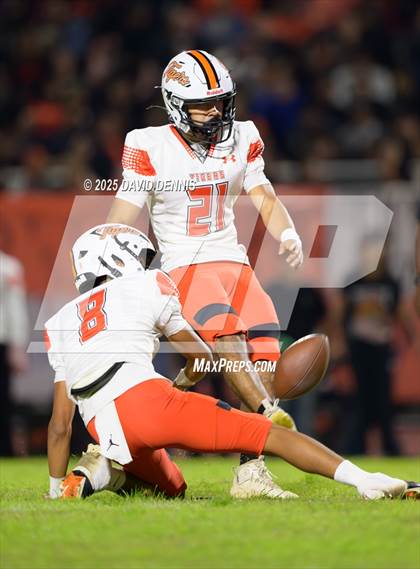 Thumbnail 1 in Wasco @ Shafter photogallery.