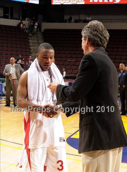 Thumbnail 2 in St. Mary's vs. Price (CIF State D4 Award Photos) photogallery.