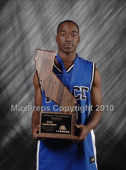 Thumbnail 2 in St. Mary's vs. Price (CIF State D4 Award Photos) photogallery.