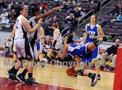 Thumbnail 2 in Gettysburg vs. Oley Valley (D3 Semifinals) photogallery.