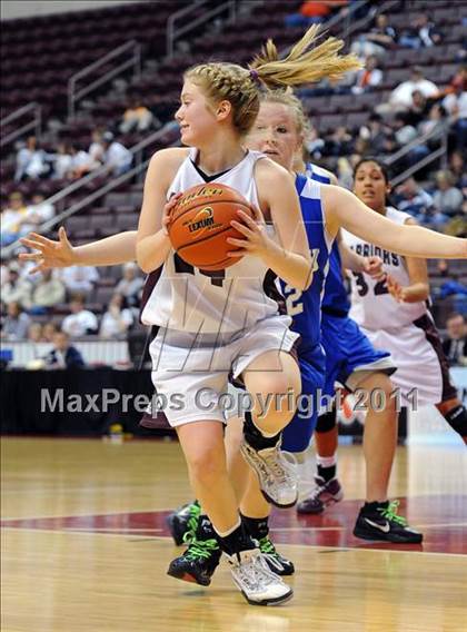 Thumbnail 1 in Gettysburg vs. Oley Valley (D3 Semifinals) photogallery.