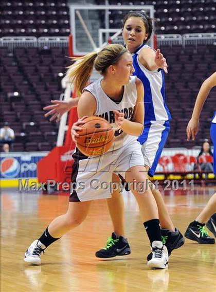 Thumbnail 3 in Gettysburg vs. Oley Valley (D3 Semifinals) photogallery.