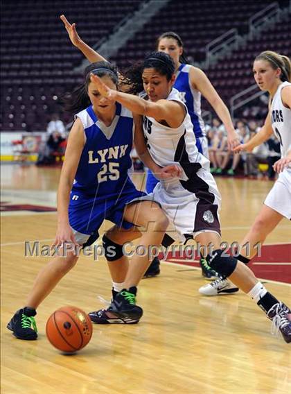 Thumbnail 1 in Gettysburg vs. Oley Valley (D3 Semifinals) photogallery.
