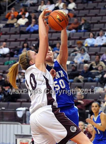 Thumbnail 2 in Gettysburg vs. Oley Valley (D3 Semifinals) photogallery.