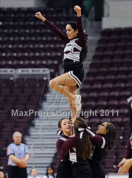 Thumbnail 2 in Gettysburg vs. Oley Valley (D3 Semifinals) photogallery.