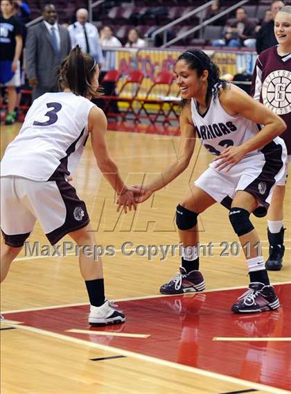 Thumbnail 3 in Gettysburg vs. Oley Valley (D3 Semifinals) photogallery.