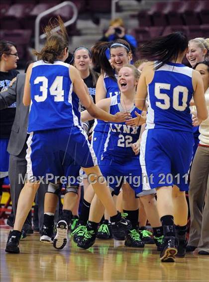 Thumbnail 1 in Gettysburg vs. Oley Valley (D3 Semifinals) photogallery.