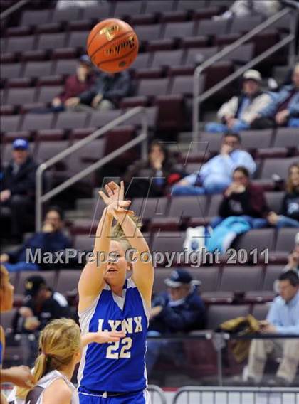 Thumbnail 3 in Gettysburg vs. Oley Valley (D3 Semifinals) photogallery.