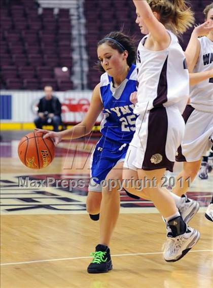 Thumbnail 2 in Gettysburg vs. Oley Valley (D3 Semifinals) photogallery.