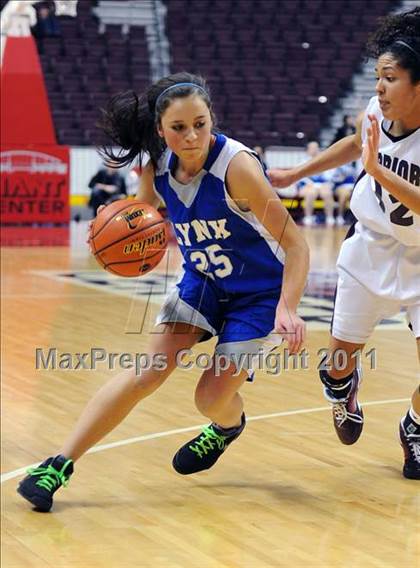 Thumbnail 3 in Gettysburg vs. Oley Valley (D3 Semifinals) photogallery.