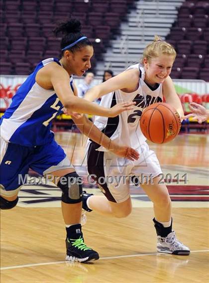 Thumbnail 2 in Gettysburg vs. Oley Valley (D3 Semifinals) photogallery.