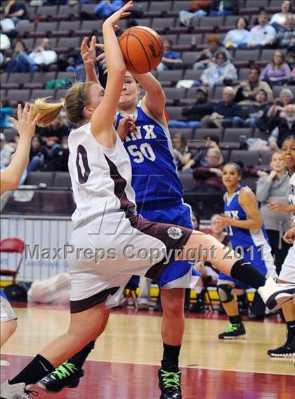 Thumbnail 3 in Gettysburg vs. Oley Valley (D3 Semifinals) photogallery.