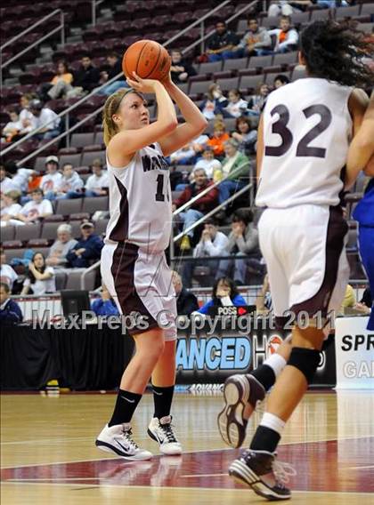 Thumbnail 3 in Gettysburg vs. Oley Valley (D3 Semifinals) photogallery.