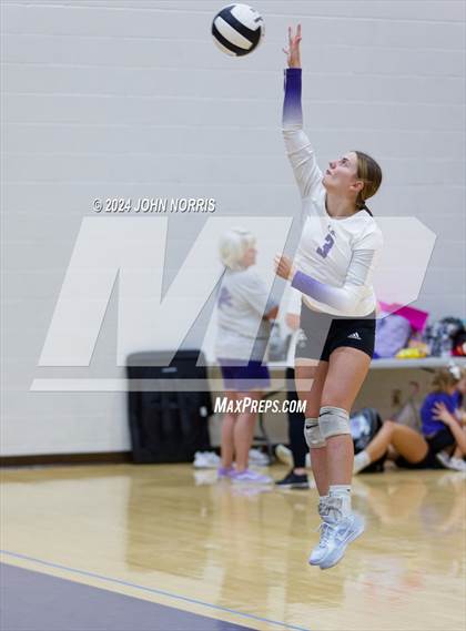 Thumbnail 1 in Wapahani vs. Leo (Leo Invite) photogallery.