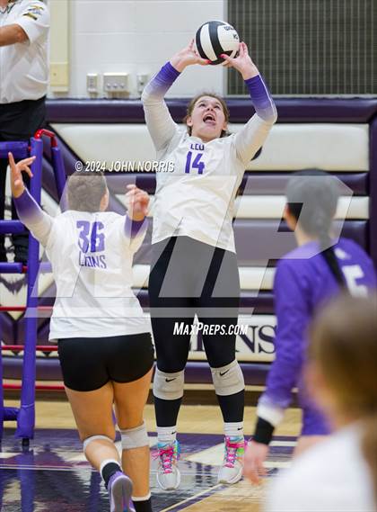 Thumbnail 1 in Wapahani vs. Leo (Leo Invite) photogallery.